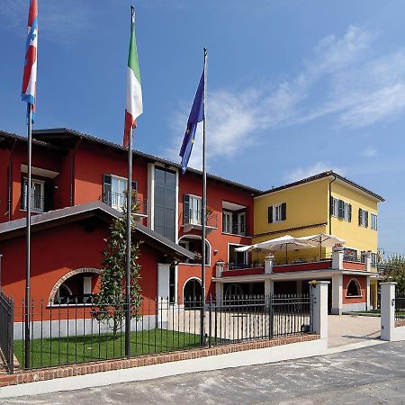 Hotel Ristorante Del Peso San Michele Mondovi Exteriör bild