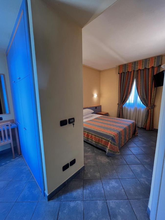 Hotel Ristorante Del Peso San Michele Mondovi Exteriör bild